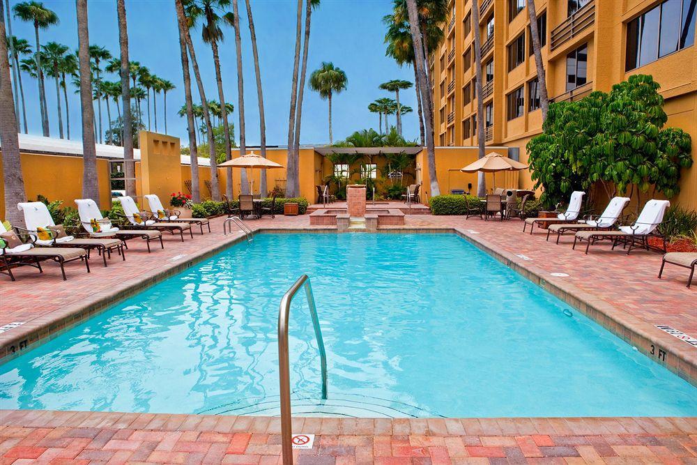 Westshore - Airport Area By Ihg Hotel