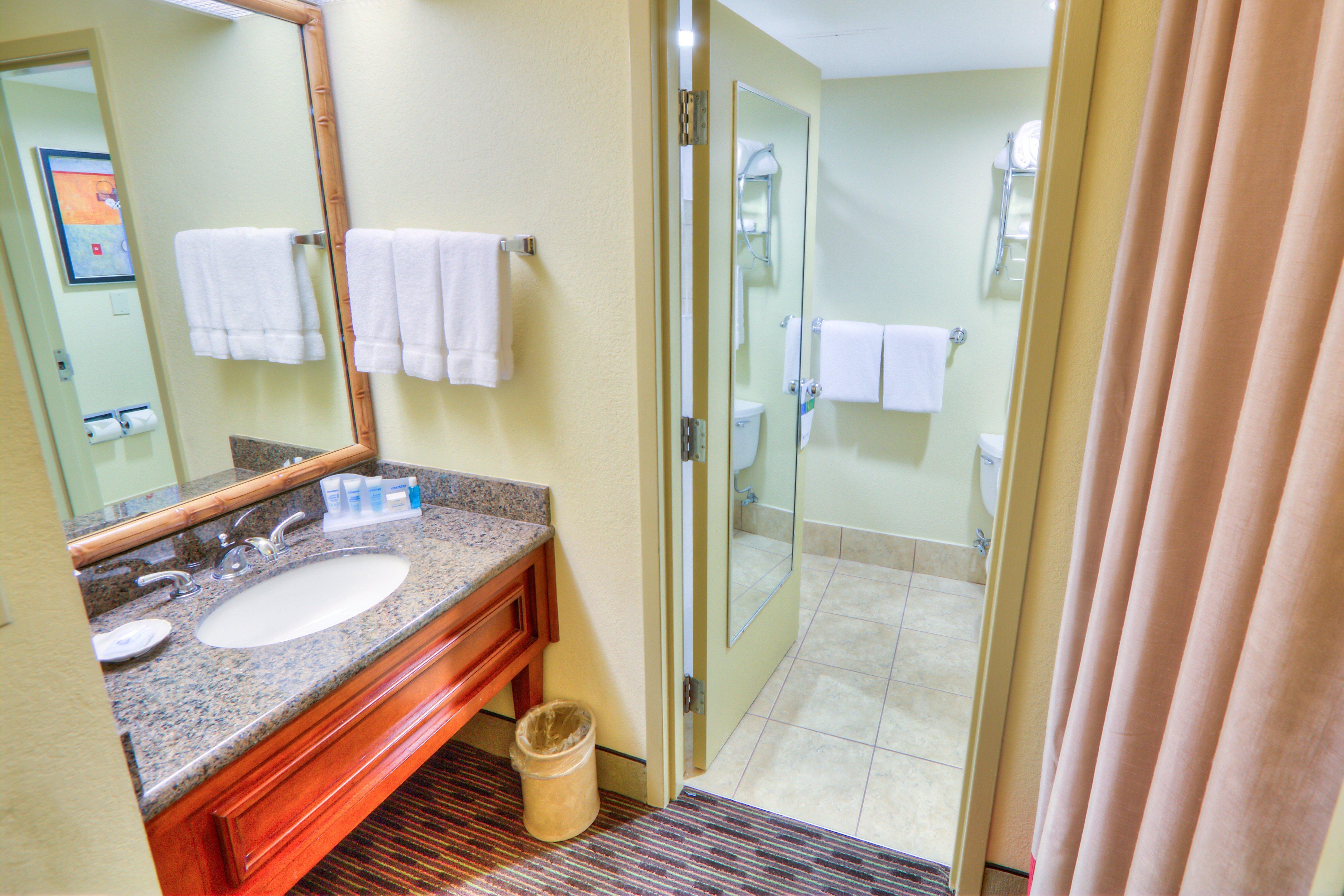 Westshore - Airport Area By Ihg Hotel