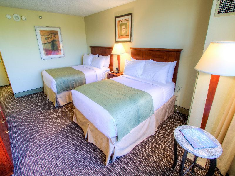 Westshore - Airport Area By Ihg Hotel